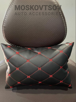 Подушка AVM-AUTO косточка эко-кожа черный-красный2 шт